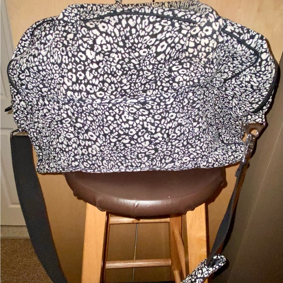 Vera Bradley Large Miramar Weekender - Picture 12 of 14